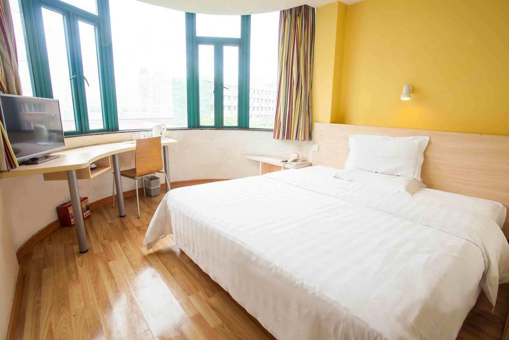 7Days Inn Changsha Xiangjiazhong Road Kaifu Temple Rum bild