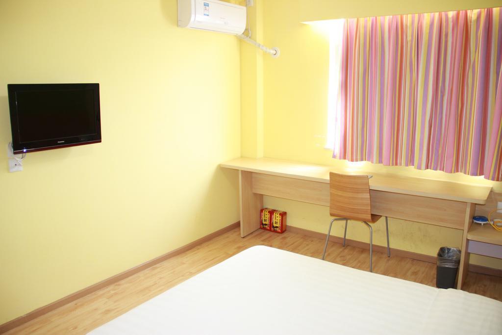 7Days Inn Changsha Xiangjiazhong Road Kaifu Temple Exteriör bild